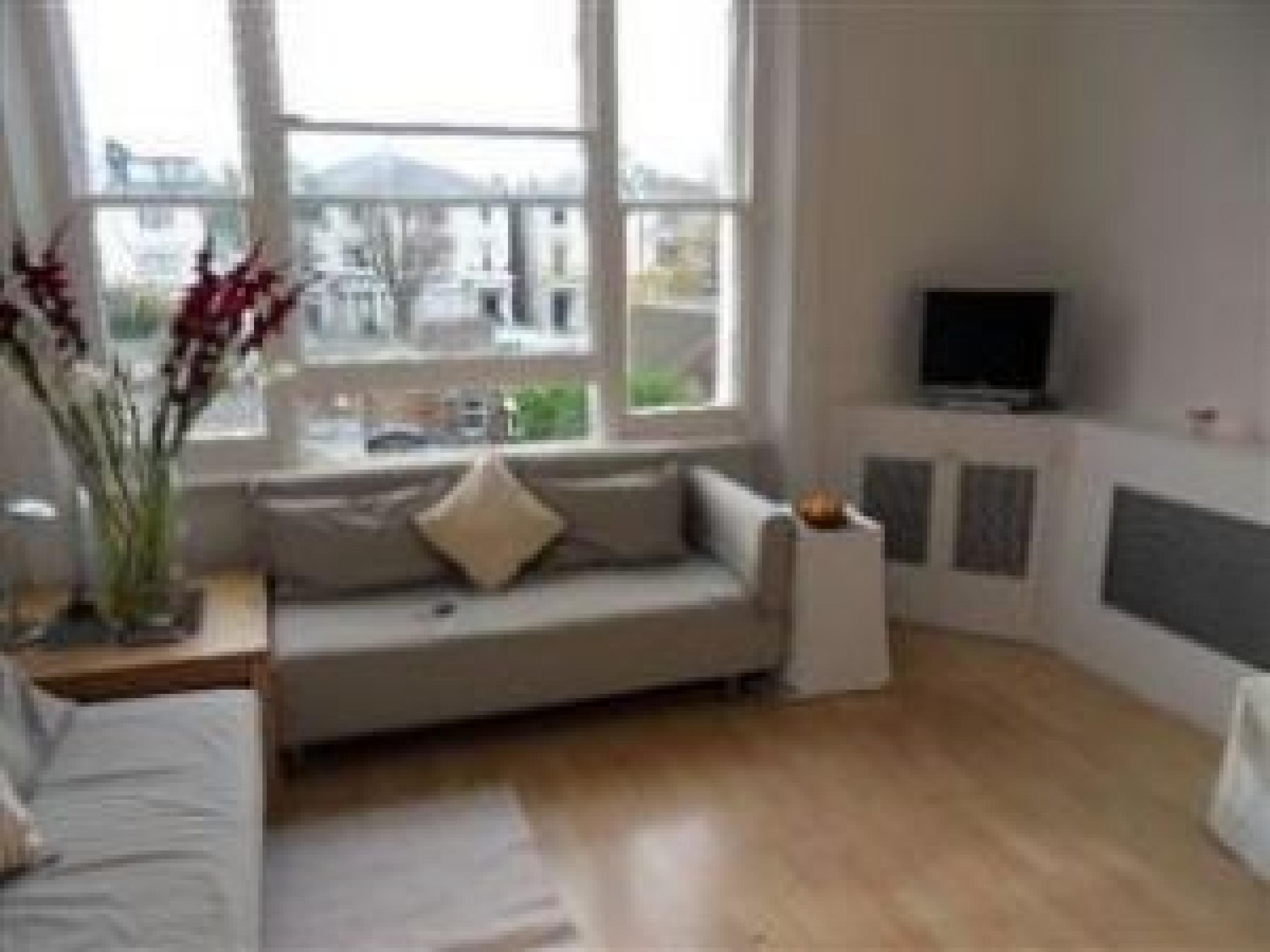 			1 Bedroom, 1 bath, 1 reception Flat			 Belsize Square, BELSIZE PARK NW3