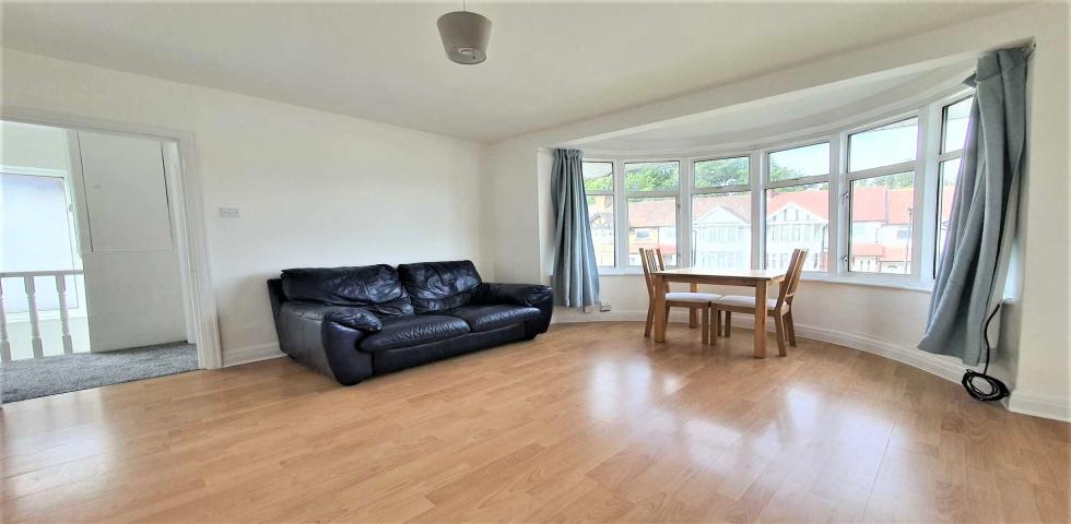 Six Bedroom home suitable for both sharers and families Melrose Avenue, WILLESDEN GREEN NW2