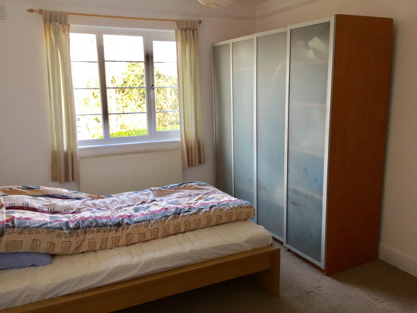 			NEW INSTRUCTION (Private Garden), 2 Bedroom, 1 bath, 1 reception Flat			 Nether Street, FINCHLEY CENTRAL