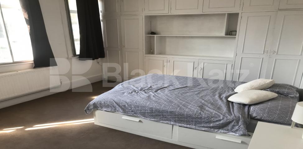 			LET , 4 Bedroom, 1 bath, 1 reception Apartment			 Queenstown Road, Battersea Park