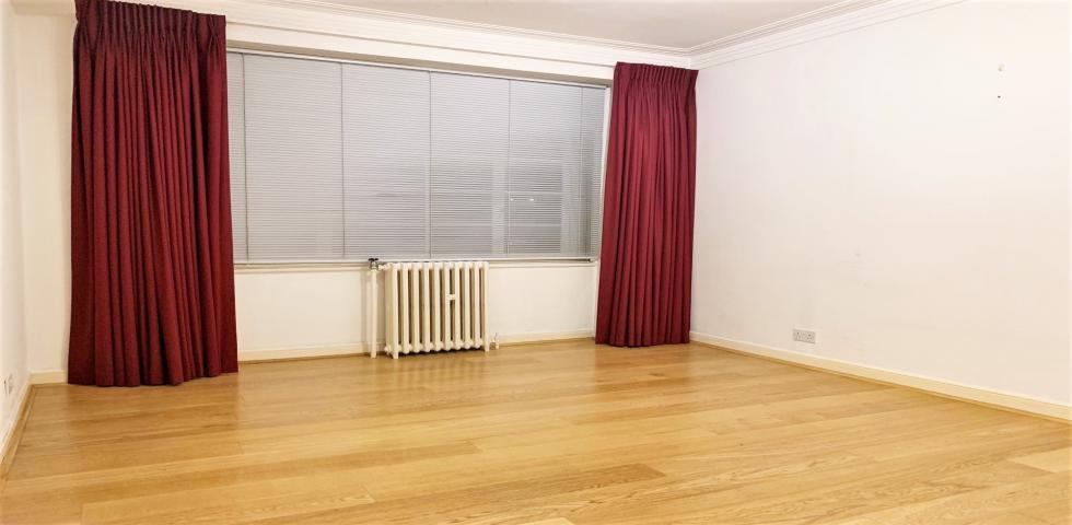 			2 Bedroom, 1 bath, 1 reception Flat			 Kingswood Court, West End Lane, WEST HAMPSTEAD