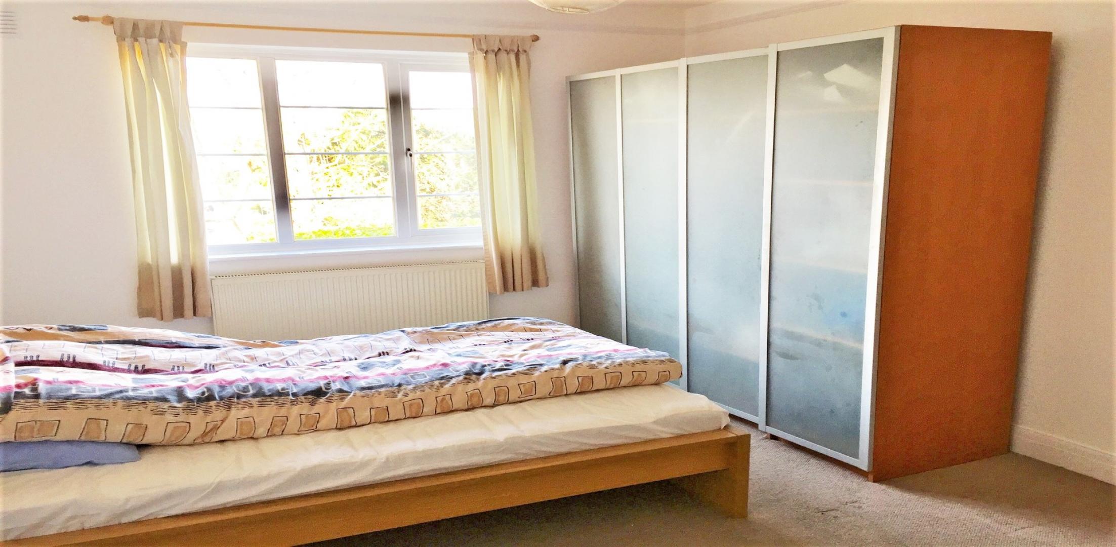 			2 Bedroom, 1 bath, 1 reception Flat			 Nether Street, FINCHLEY CENTRAL