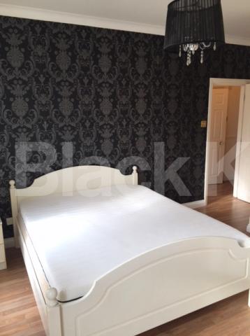 			LET, 2 Bedroom, 1 bath, 1 reception Apartment			 Edward Square, Rotherhithe Street, Canada Water