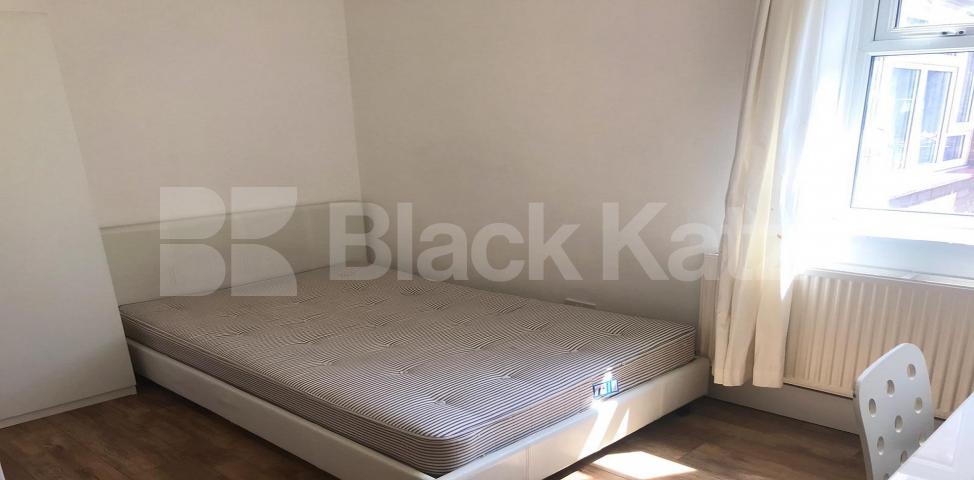 			LET , 4 Bedroom, 1 bath, 1 reception Apartment			 Redcross Way, London Bridge/Borough 