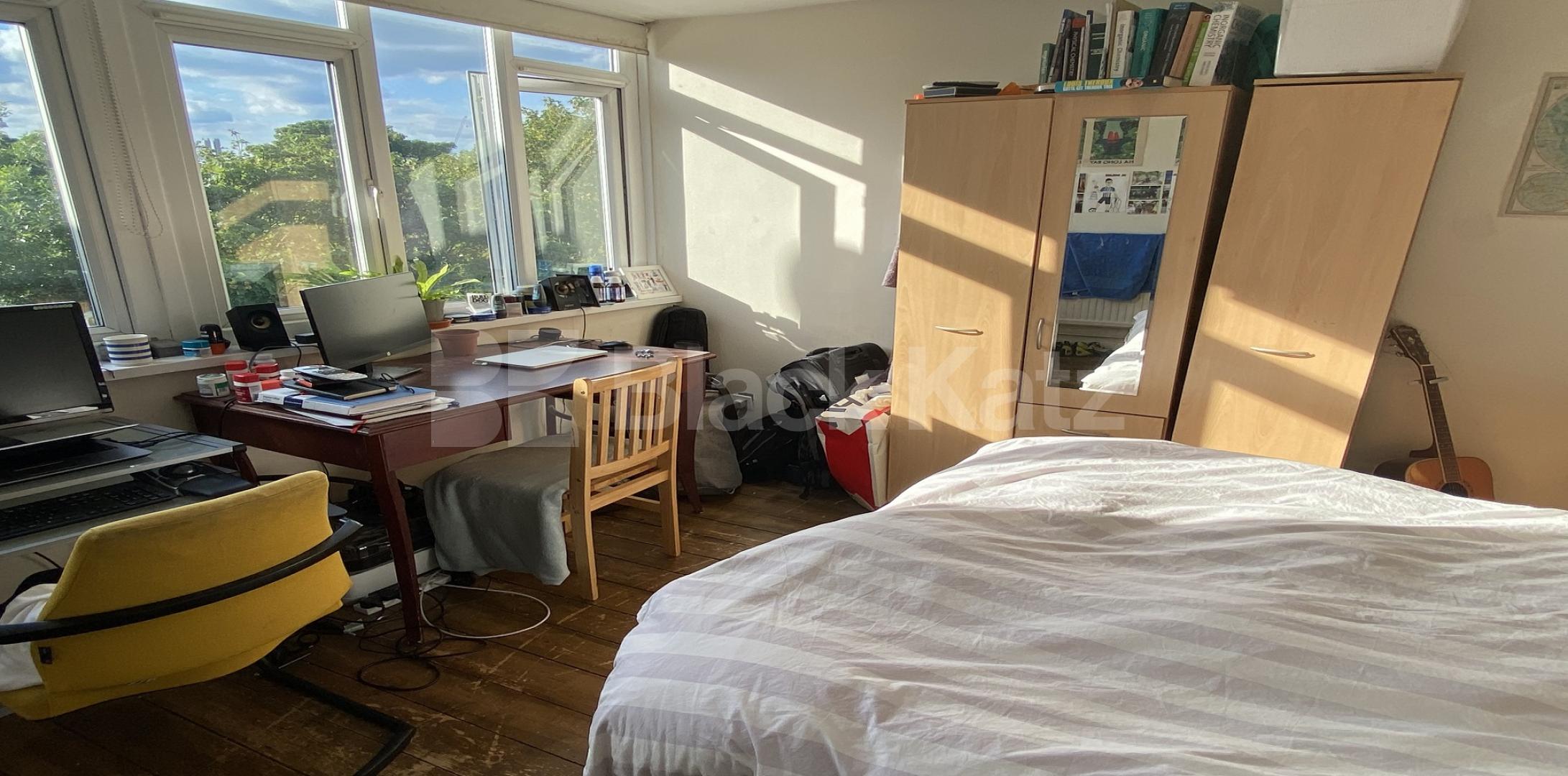 			NEW INSTRUCTION, 5 Bedroom, 1 bath, 1 reception Apartment			 Blore Close, Stockwell 