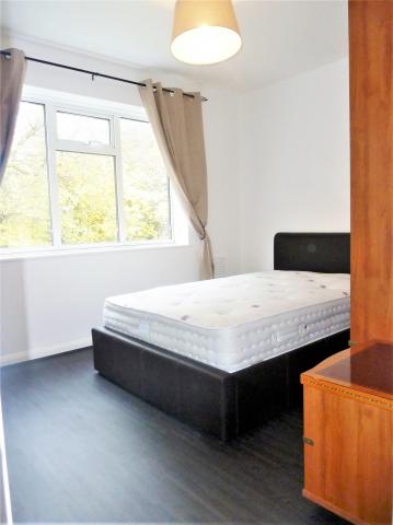 			2 Bedroom, 1 bath, 1 reception Flat			 Sterling Avenue, EDGWARE