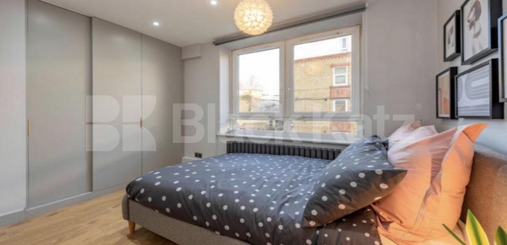 			LET , 3 Bedroom, 1 bath, 1 reception Apartment			 Whites Grounds Estate, London Bridge