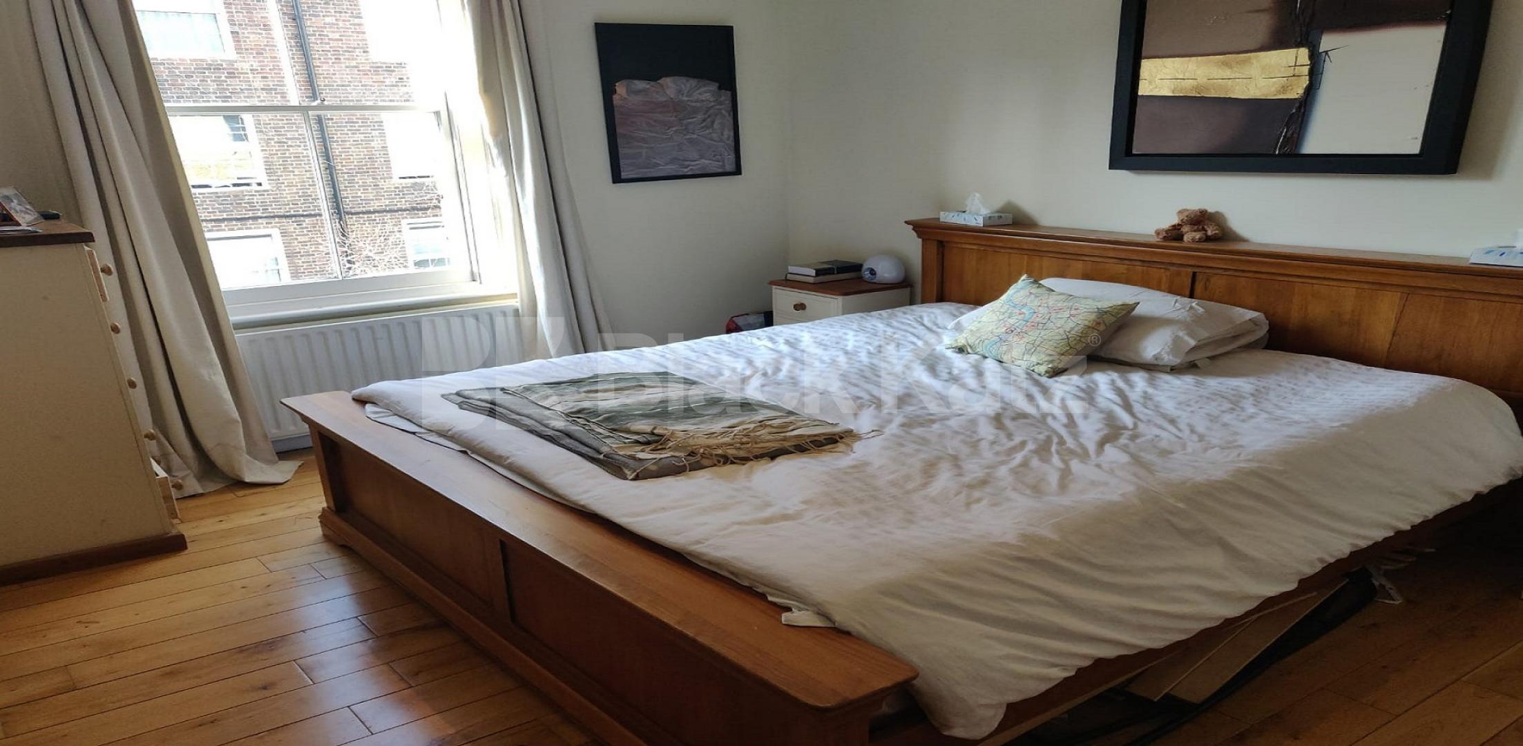 			NEW INSTRUCTION, 2 Bedroom, 1 bath, 1 reception Penthouse			 Oval Mansions, Vauxhall/ Oval