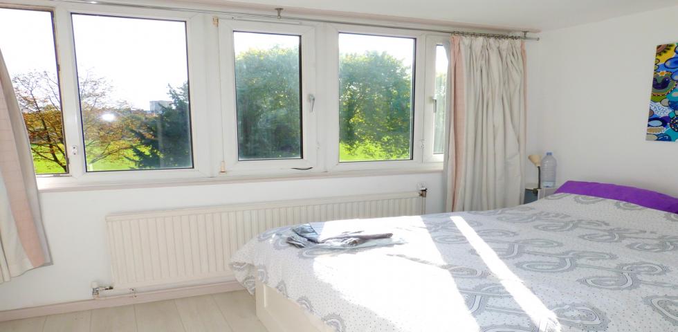 			2 Bedroom, 1 bath, 1 reception Flat			 Netherwood Street, WEST HAMPSTEAD 