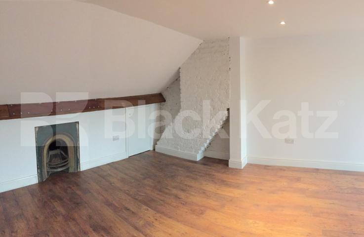 			l, 2 Bedroom, 1 bath, 1 reception Apartment			 Battersea Park Road, Battersea