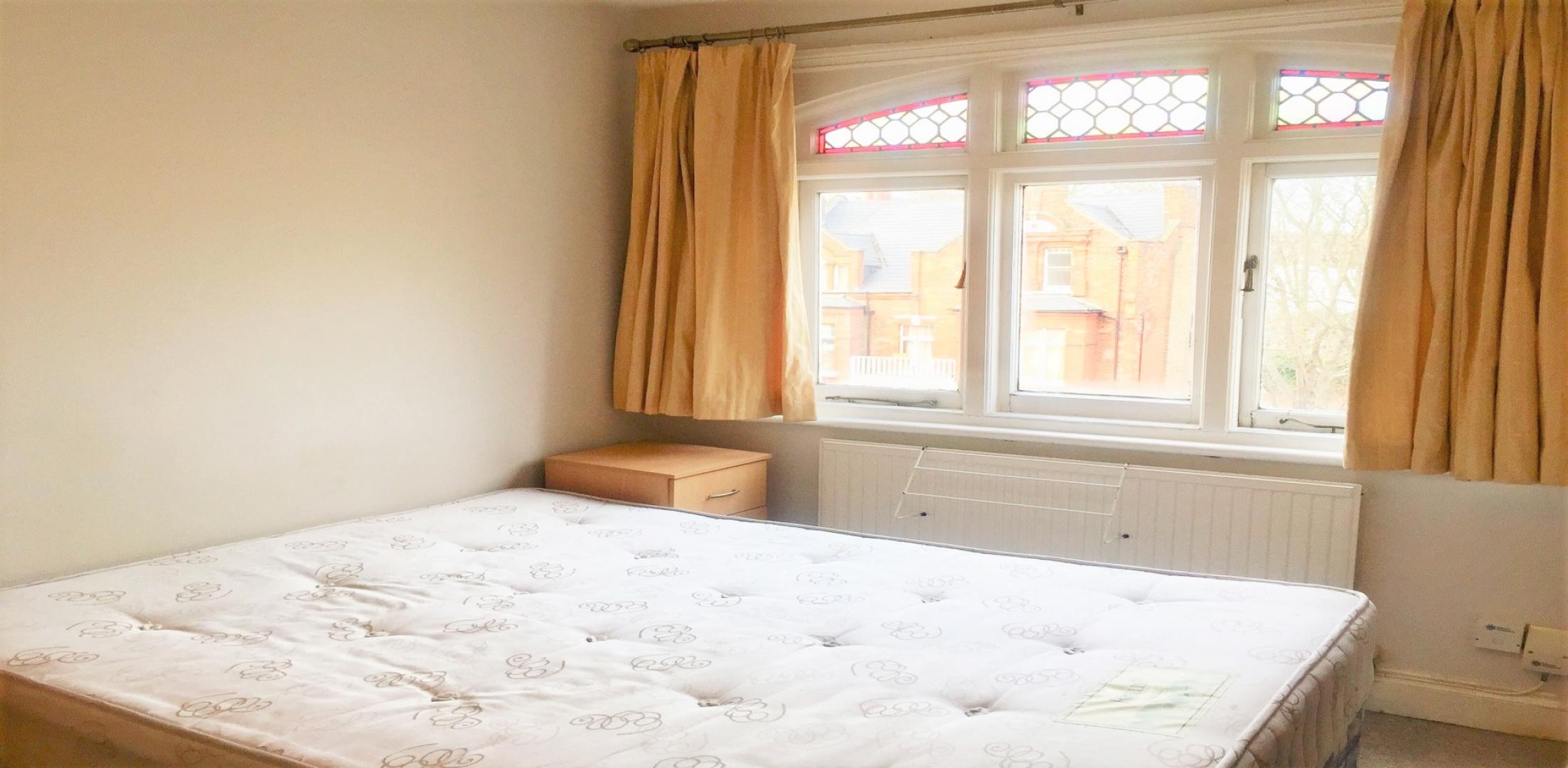 			1 Bedroom, 1 bath, 1 reception Flat			 Broadhurst Gardens, WEST HAMPSTEAD