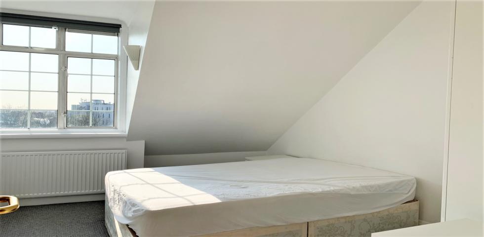 			2 Bedroom, 1 bath, 1 reception Flat			 Burnley Road, DOLLIS HILL