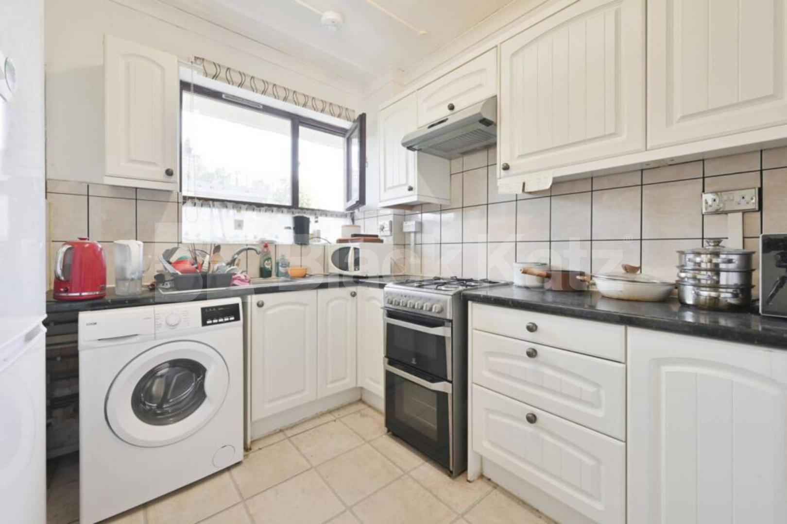 Zone 1 located 2 bedroom perfect for Students and young professionals  Cromer Street, Kings Cross