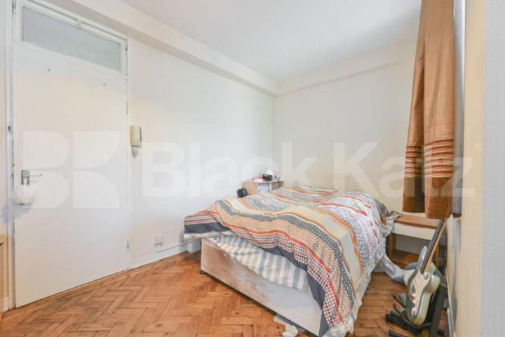 Zone 1 located 2 bedroom perfect for Students and young professionals  Cromer Street, Kings Cross