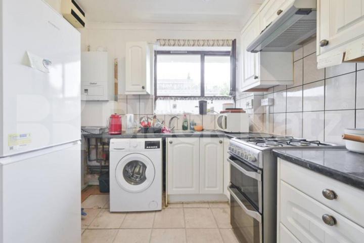 Zone 1 located 2 bedroom perfect for Students and young professionals  Cromer Street, Kings Cross