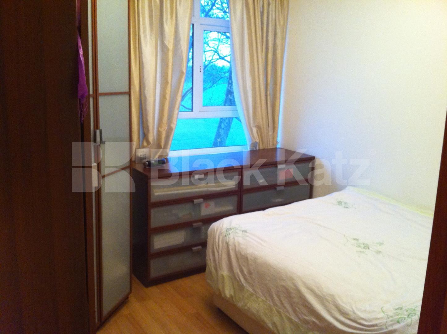 			AN ABSOLUTE MUST SEE!!!!, 4 Bedroom, 1 bath, 1 reception Flat			 CLAPTON PARK, CLAPTON PARK