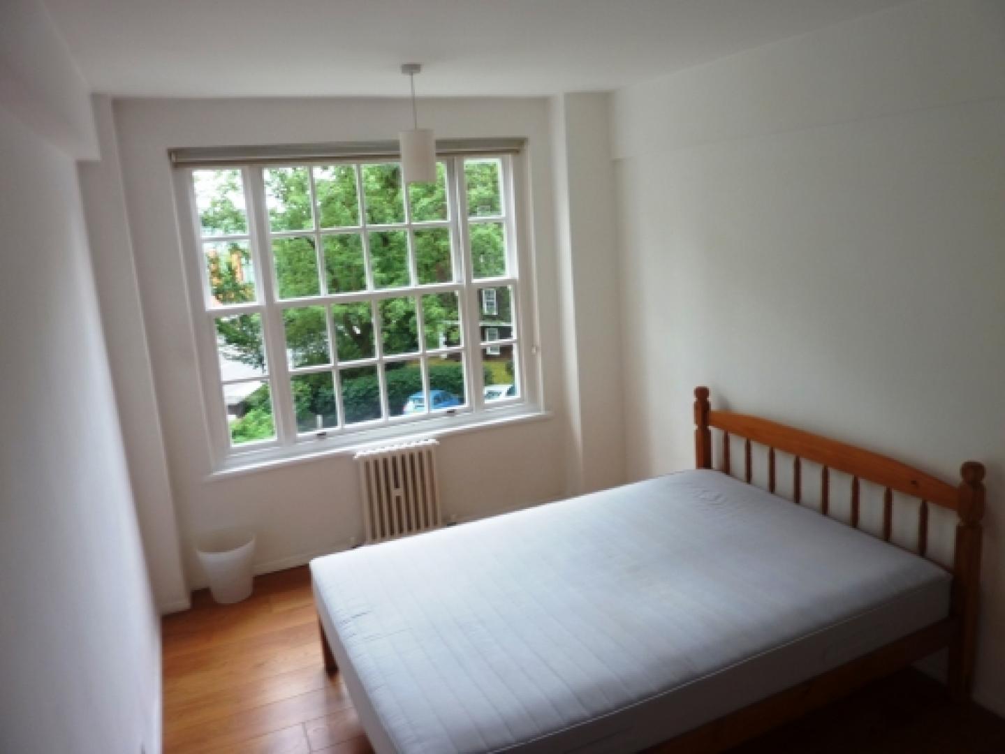 			2 Bedroom, 1 bath, 1 reception Flat			 Eton College Road, CHALK FARM