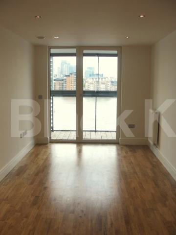 			LET, 2 Bedroom, 1 bath, 1 reception Apartment			 Beacon Point,Dowells Street, Greenwich