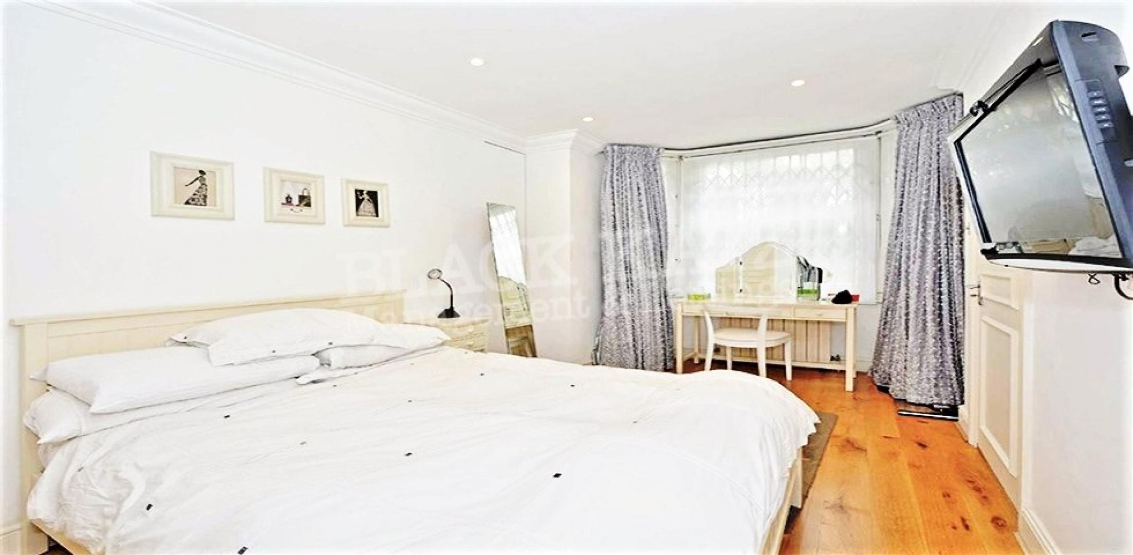 			2 Bedroom, 1 bath, 1 reception Apartment			 Lancaster Grove, BELSIZE PARK NW3