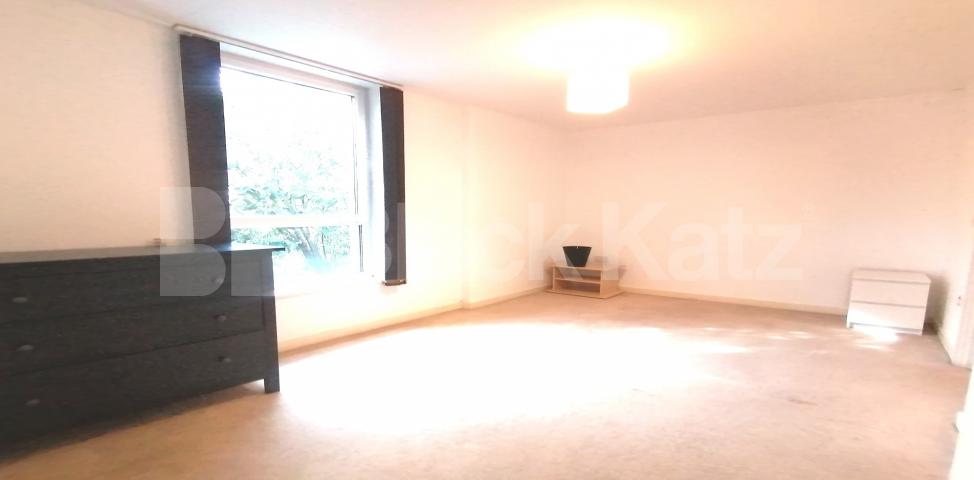 stunning private development with parking  The Trinity, Wandsworth Common Northside, Wandsworth Common/Clapham Junction