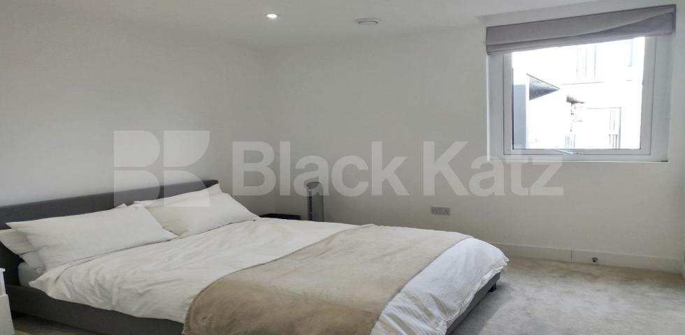 			UNDER OFFER , 1 Bedroom, 1 bath, 1 reception Penthouse			  Butler court. Hyde Lane, Battersea 