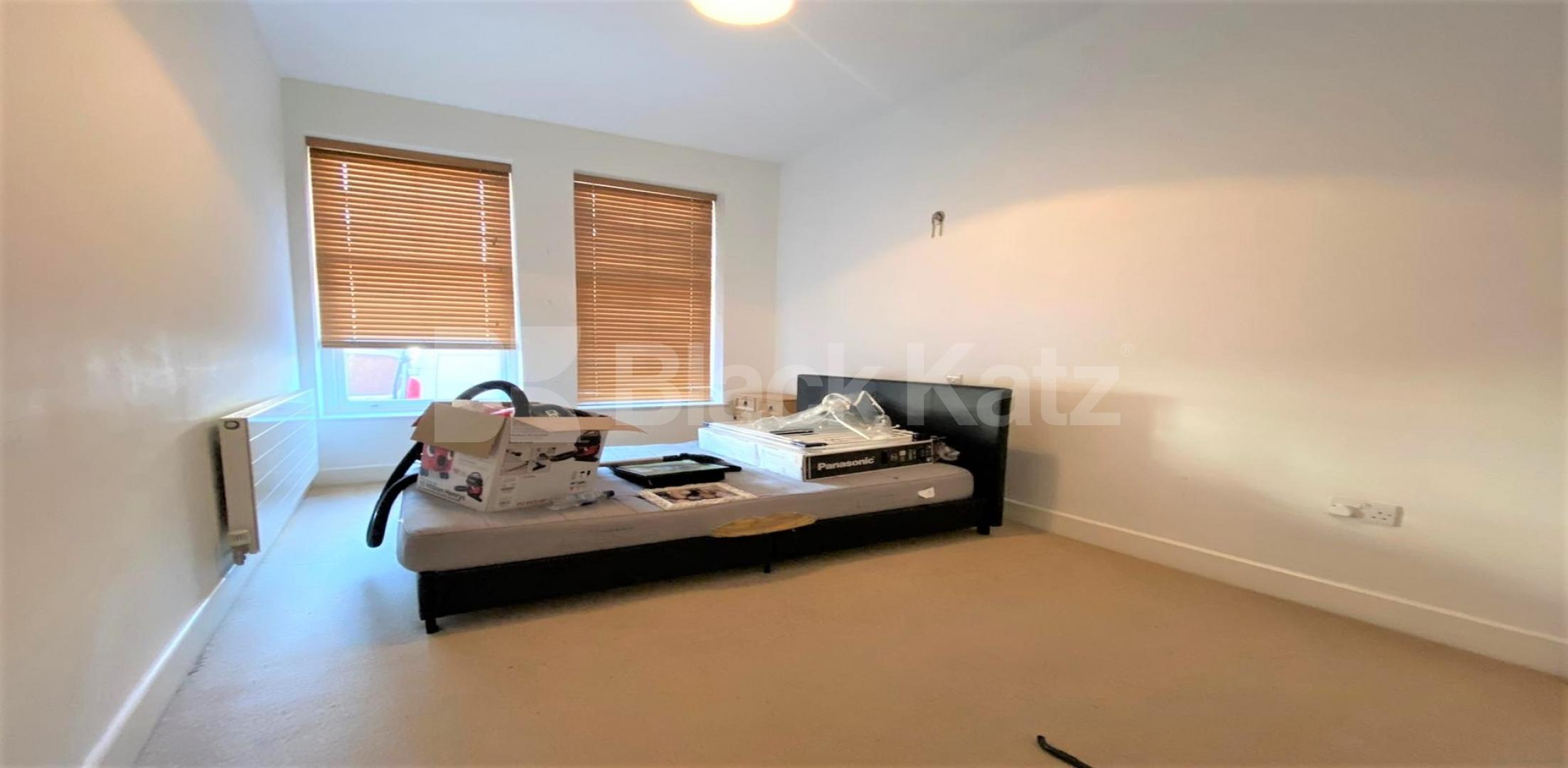 			VIRTUAL TOUR AVAILABLE!, 2 Bedroom, 1 bath, 1 reception Ground Floor Flat			 Queens Avenue, MUSWELL HILL