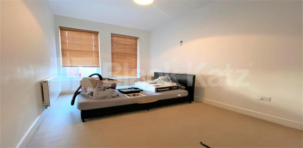 			VIRTUAL TOUR AVAILABLE!, 2 Bedroom, 1 bath, 1 reception Ground Floor Flat			 Queens Avenue, MUSWELL HILL