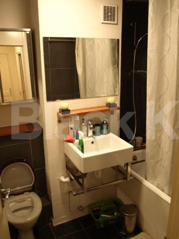 			FANTASTIC LOCATION LOCATION!!!!!!!!, 1 Bedroom, 1 bath, 1 reception Apartment			 Manneby Prior, Cumming St, Angel/Kings Cross