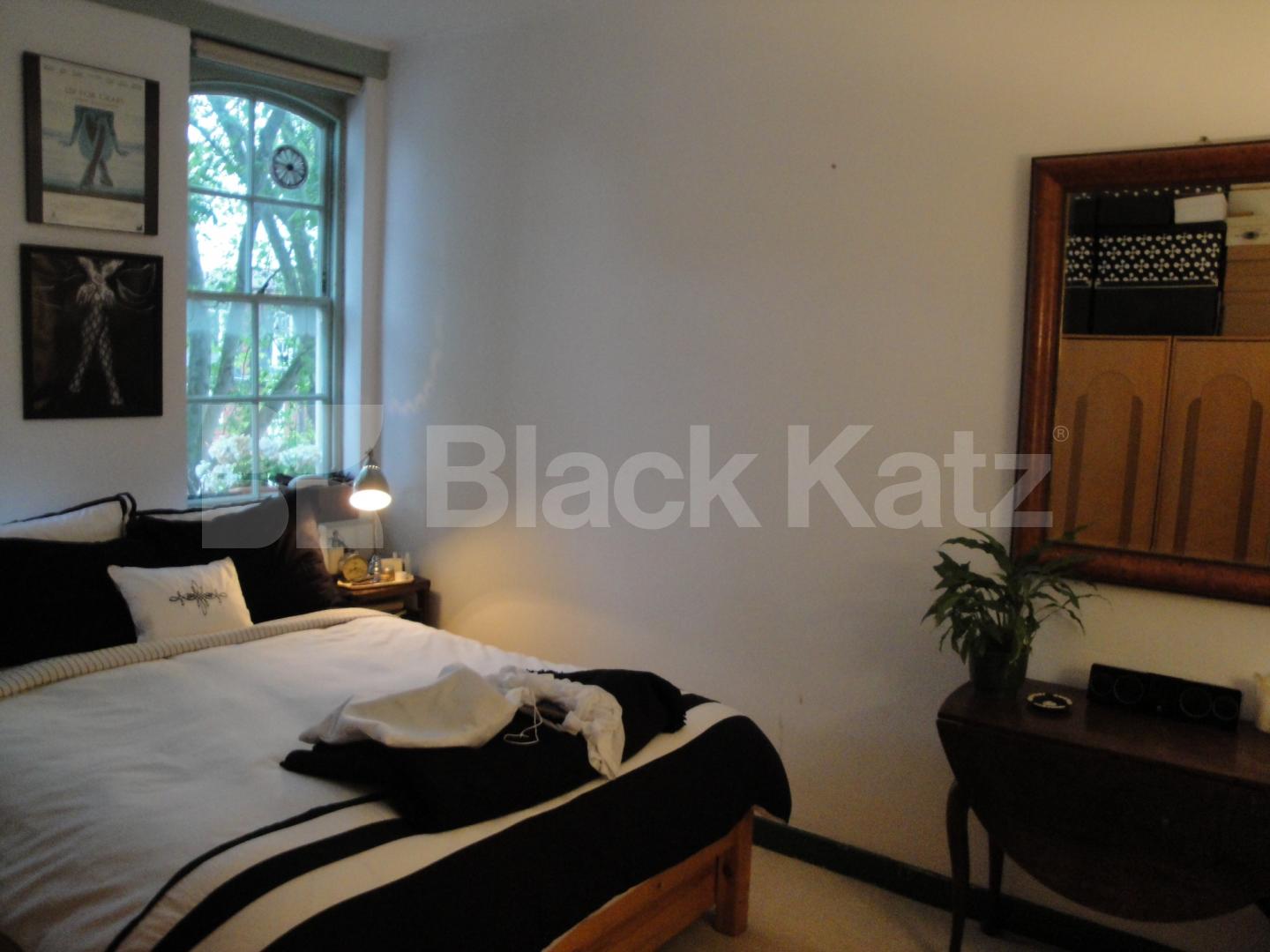 			New Instruction and Inclusive of bills, 1 Bedroom, 1 bath, 1 reception Flat			 Pleasant Place, Angel