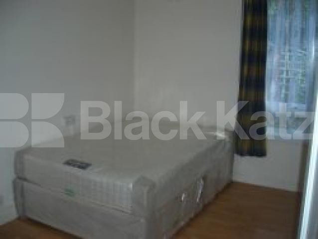 			1 Bedroom, 1 bath, 1 reception Flat			 Harrow Road, WESTBOURNE PARK W9