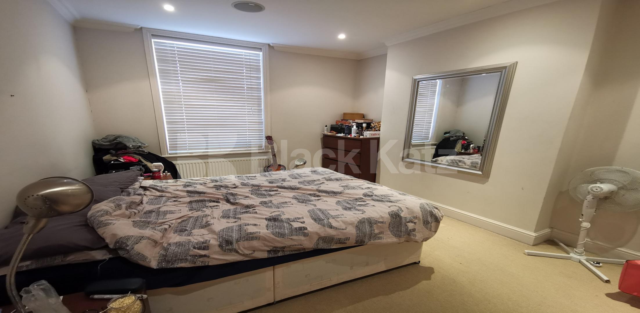 			UNDER OFFER, 2 Bedroom, 1 bath, 1 reception Apartment			 Balham High Road, Balham