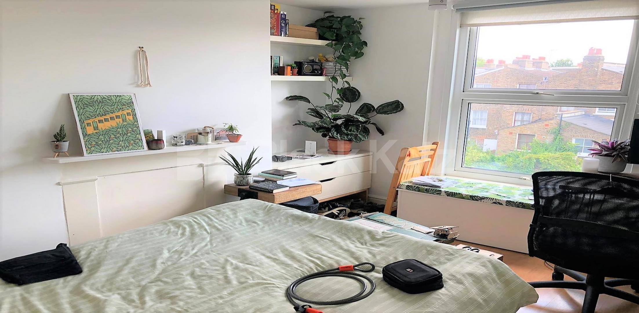 			4 BEDROOM HOUSE WITH PRIVATE GARDEN, 4 Bedroom, 1 bath, 1 reception House			 Shakspeare Walk, NEWINGTON GREEN-CANONBURY