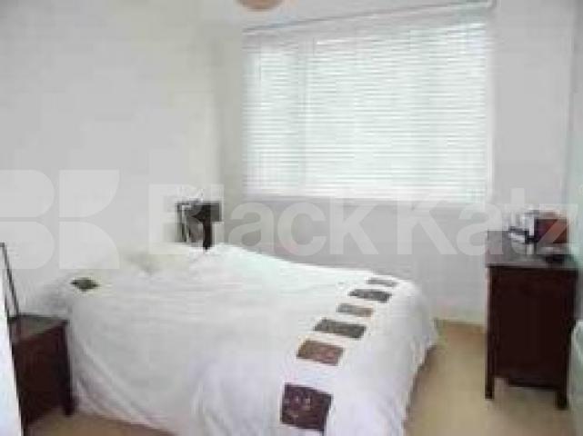 			NEW INSTRUCTION , 1 Bedroom, 1 bath, 1 reception Apartment			 Empire Square, Sterry Street, London Bridge