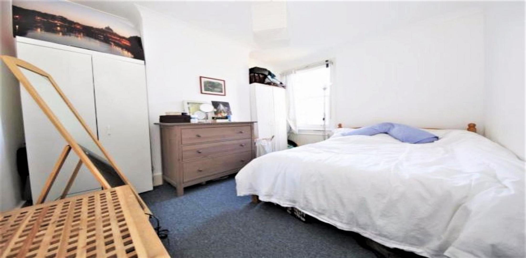 			NEW INSTRUCTION, 1 Bedroom, 1 bath, 1 reception Flat			 Hiley Road, KENSAL GREEN NW10