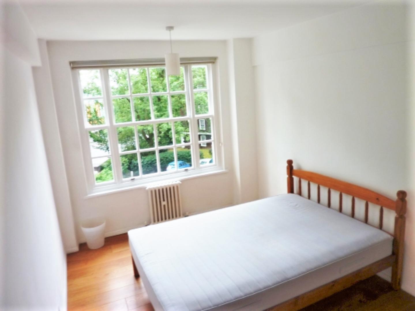 			2 Bedroom, 1 bath, 1 reception Flat			 Eton College Road, CHALK FARM