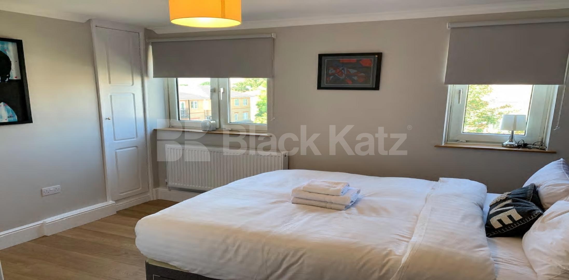 			NEW INSTRUCTION ALL BILLS INCLUDED, 5 Bedroom, 1 bath, 1 reception Apartment			 Deeley Road, Stockwell/Battersea