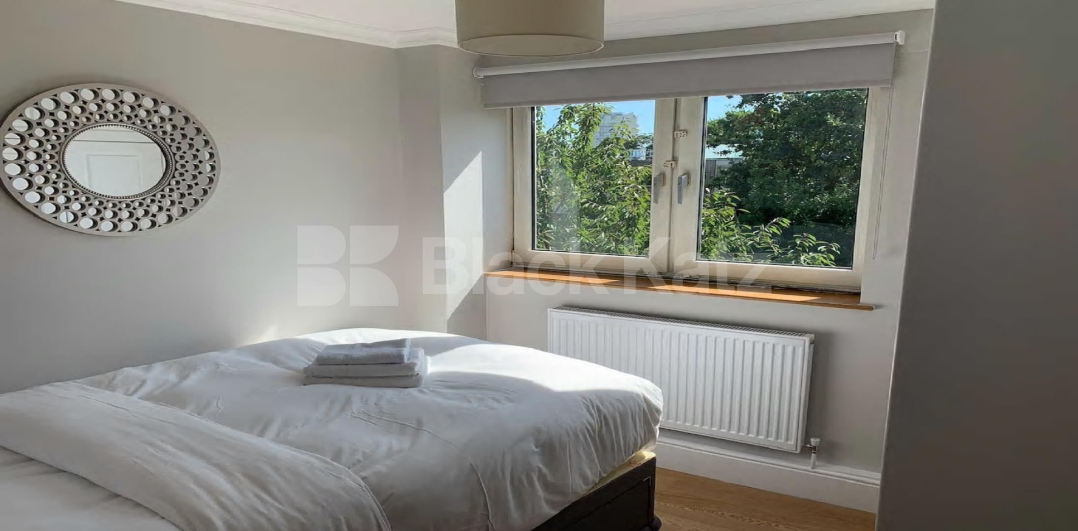 			NEW INSTRUCTION ALL BILLS INCLUDED, 5 Bedroom, 1 bath, 1 reception Apartment			 Deeley Road, Stockwell/Battersea