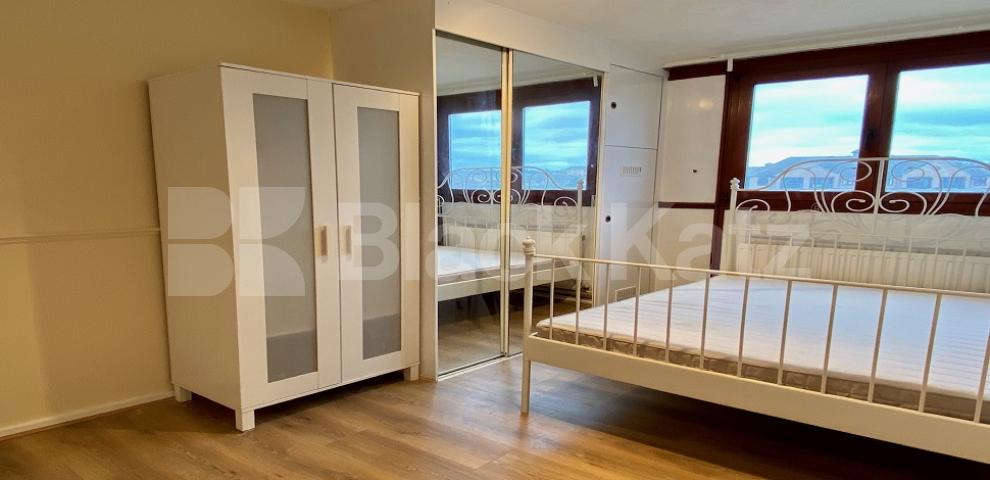 			NEW INSTRUCTION  , 3 Bedroom, 1 bath, 1 reception Apartment			 Seyssel St, Isle of Dogs / Canary Wharf