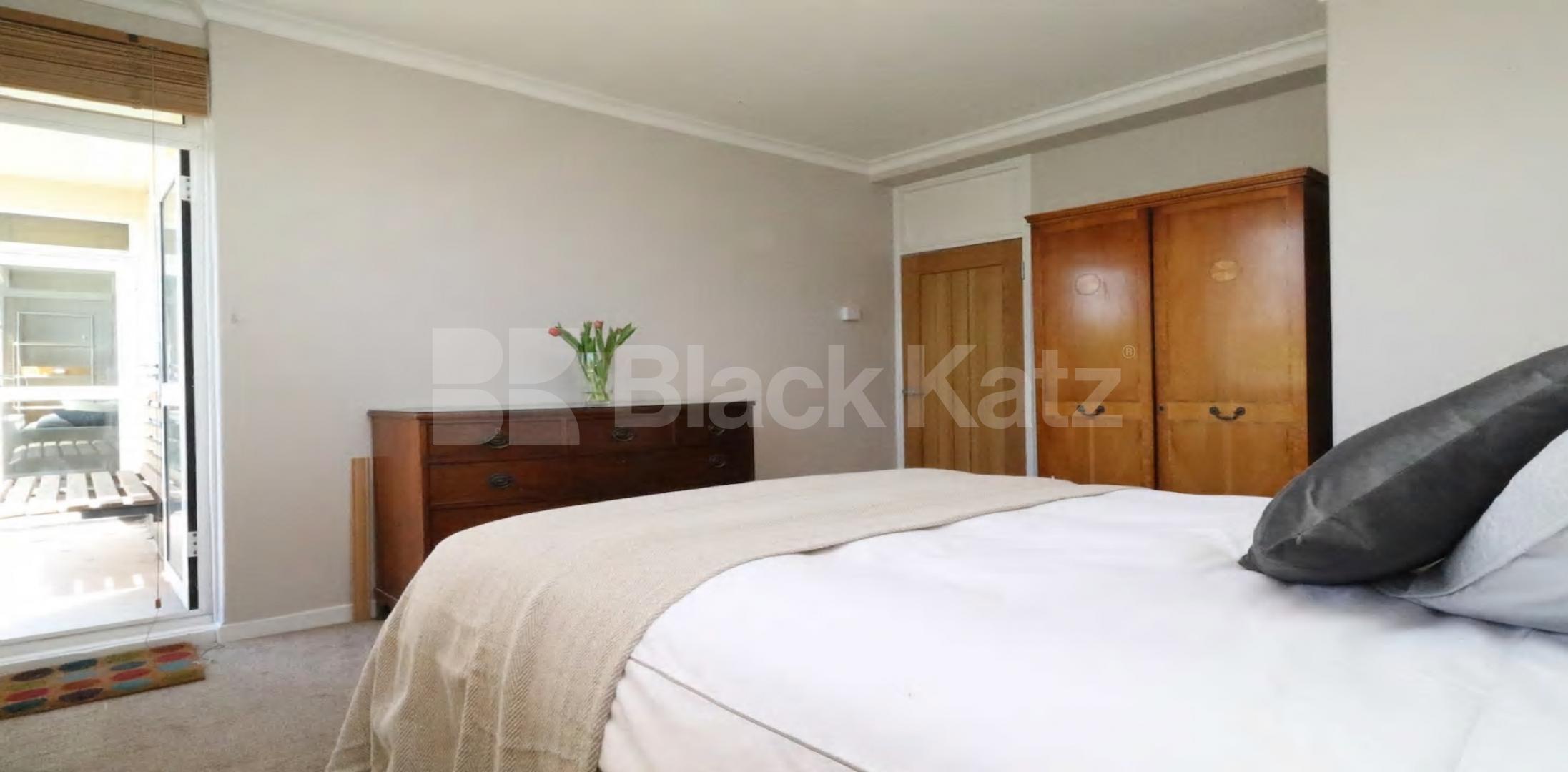 			NEW INSTRUCTION ALL BILLS INCLUDED, 3 Bedroom, 1 bath, 1 reception Apartment			 Thessaly Road, Stockwell/Battersea