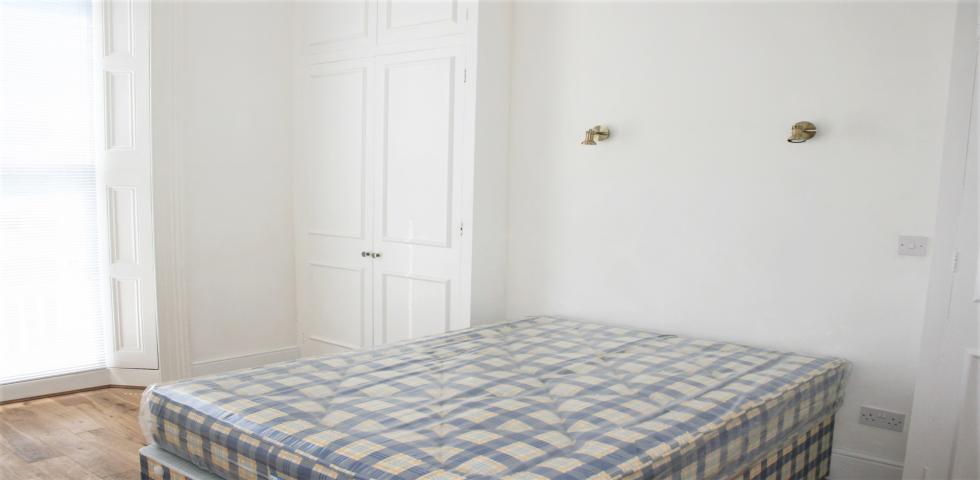 Modern and Central Apartment Belsize Road, West Hampstead