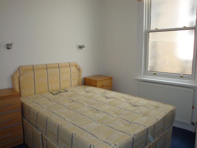 			NEW INSTRUCTION, 2 Bedroom, 1 bath, 1 reception Flat			 Belsize Park Gardens, BELSIZE PARK