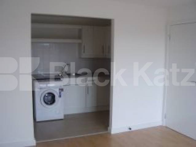 			1 Bedroom, 1 bath, 1 reception Flat			 Bemerton Street, KINGS CROSS N1