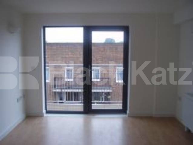 			1 Bedroom, 1 bath, 1 reception Flat			 Bemerton Street, KINGS CROSS N1