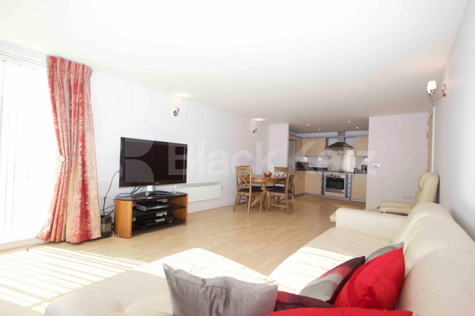 			LET , 2 Bedroom, 1 bath, 1 reception Apartment			 Bowling Green Place , London Bridge