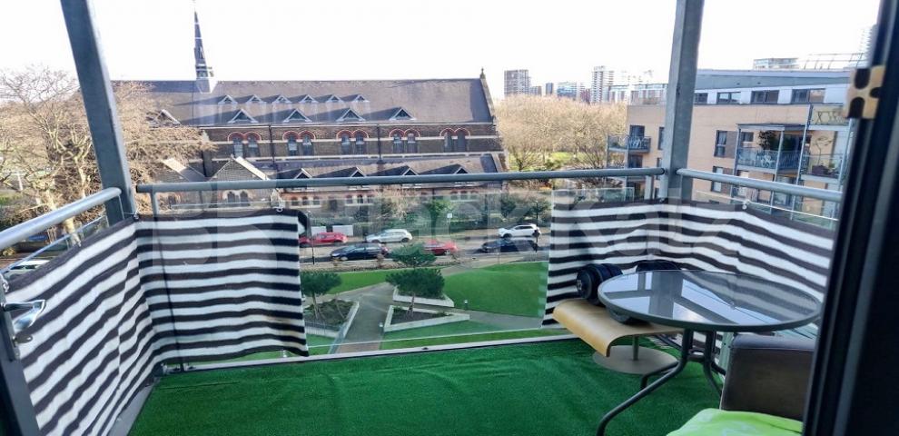 			LET , 2 Bedroom, 1 bath, 1 reception Apartment			 Jude Street - St Lukes Square, Canning Town