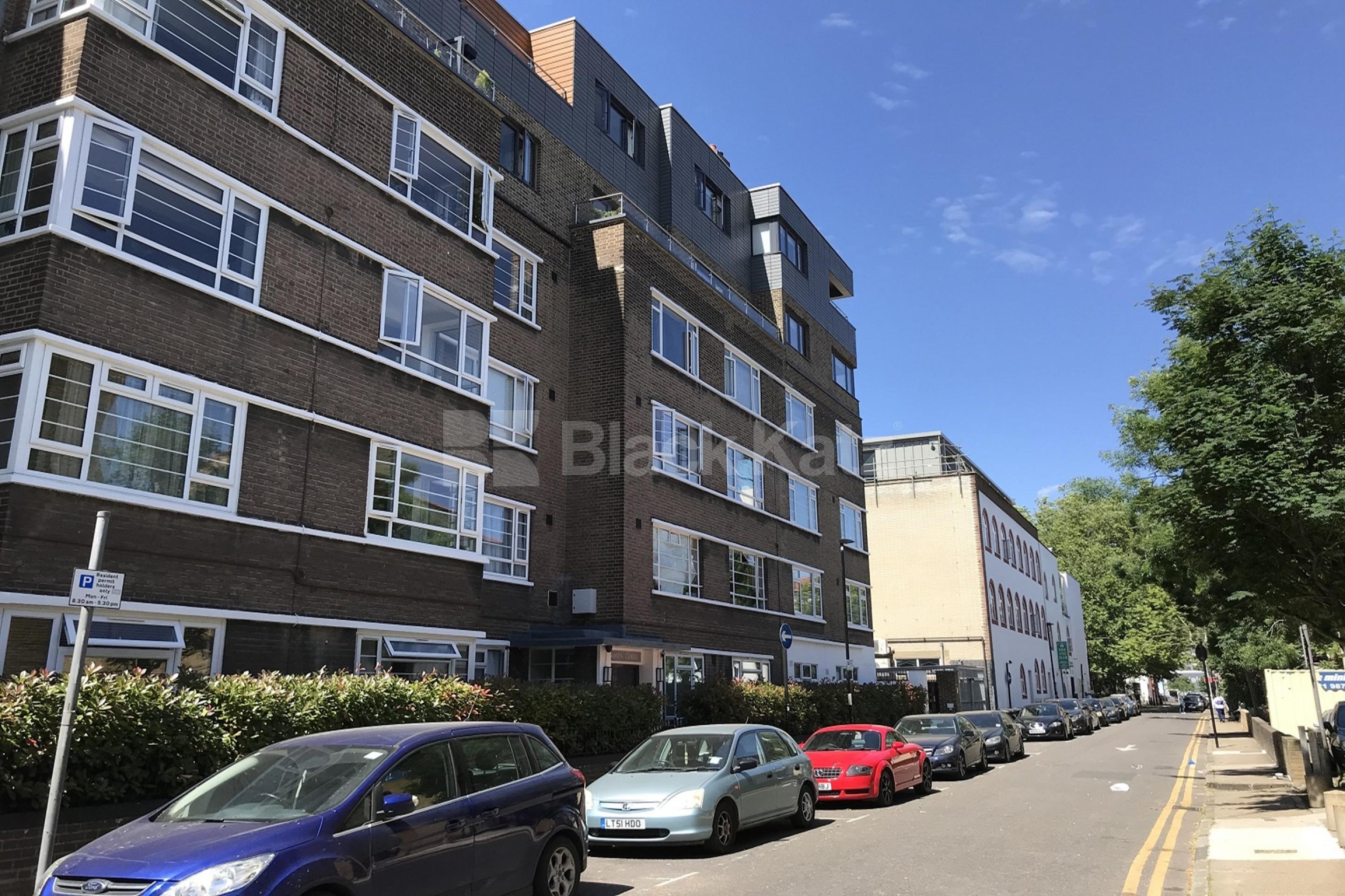 Flooded with natural light & superbly located Damien Street , Whitechapel / Aldgate E1