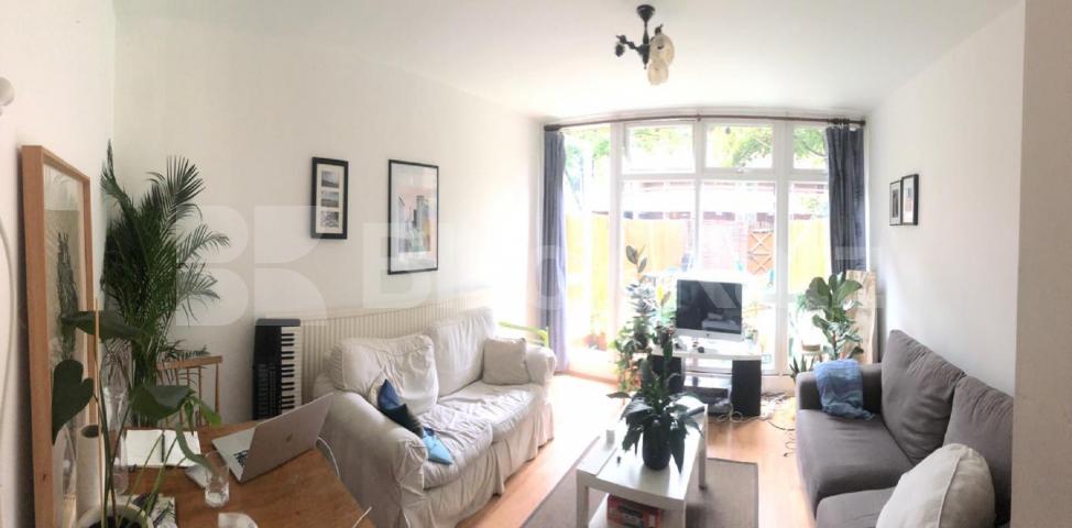 			LET , 3 Bedroom, 1 bath, 1 reception Apartment			 Blore Close , Stockwell/Vauxhall/Battersea Borders