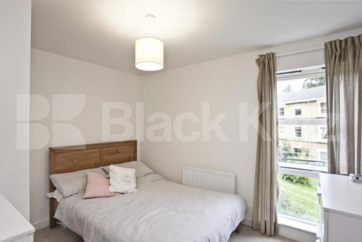 			New Instuction, 1 Bedroom, 1 bath, 1 reception Flat			 Sherborne Street, ISLINGTON