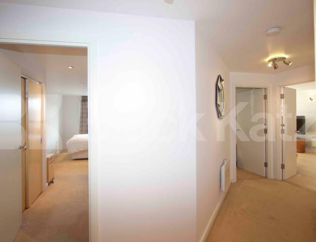 			LET , 2 Bedroom, 1 bath, 1 reception Apartment			 Bowling Green Place , London Bridge