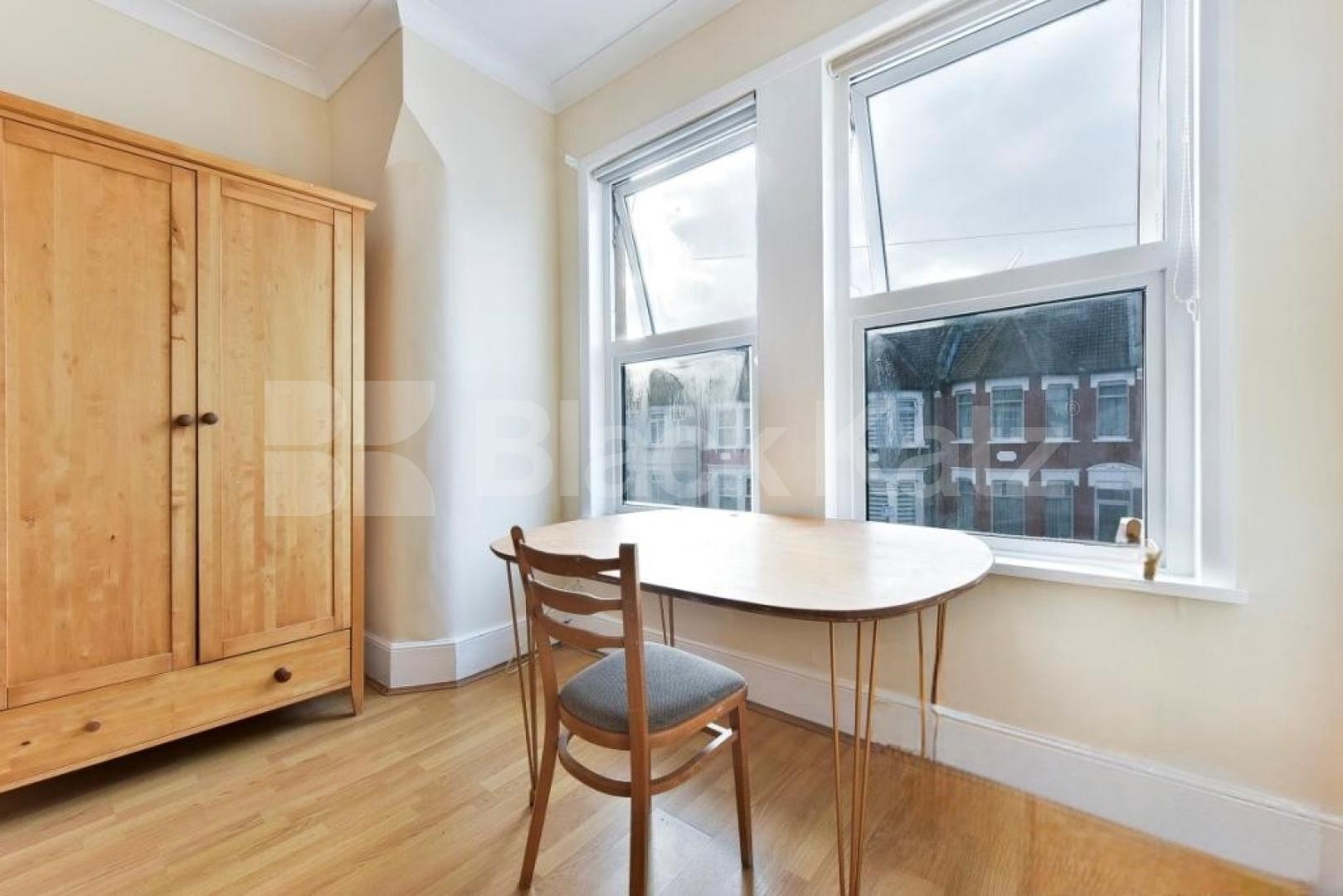 A well-proportioned three-bedroom flat situated on Boundary Road, N22 Boundary Road, Turnpike Lane 